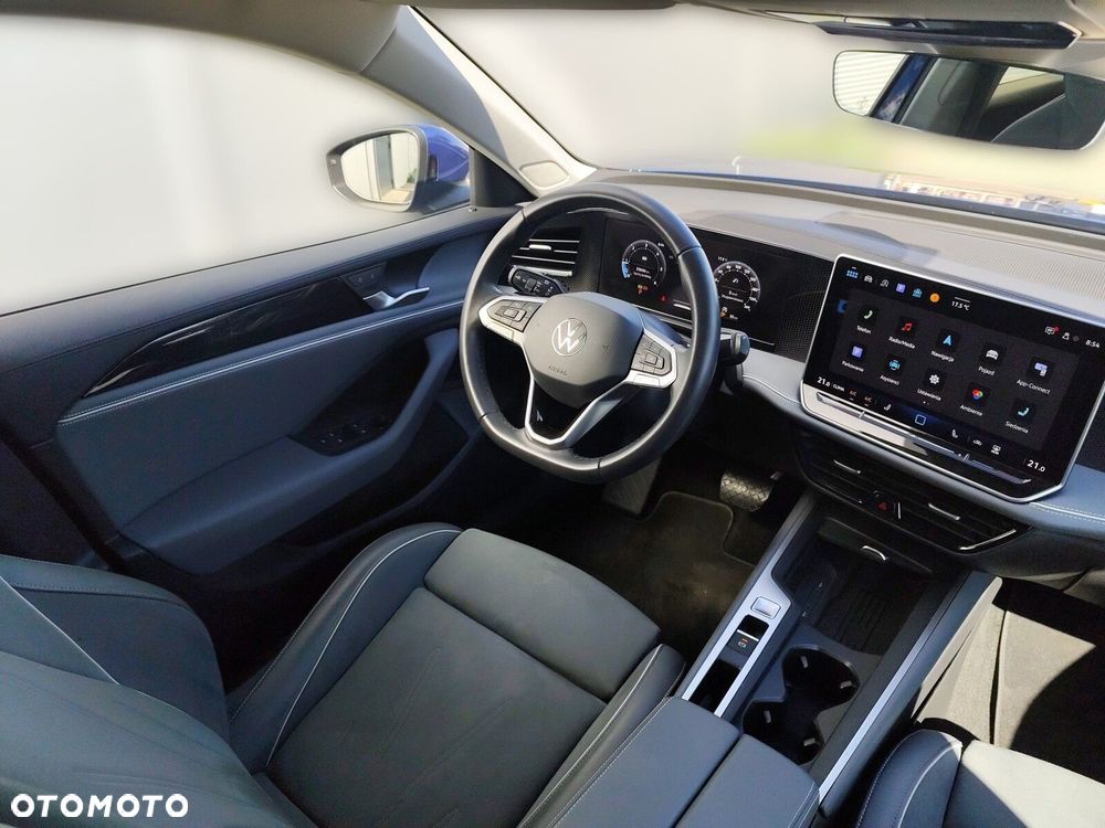Volkswagen Passat - 17