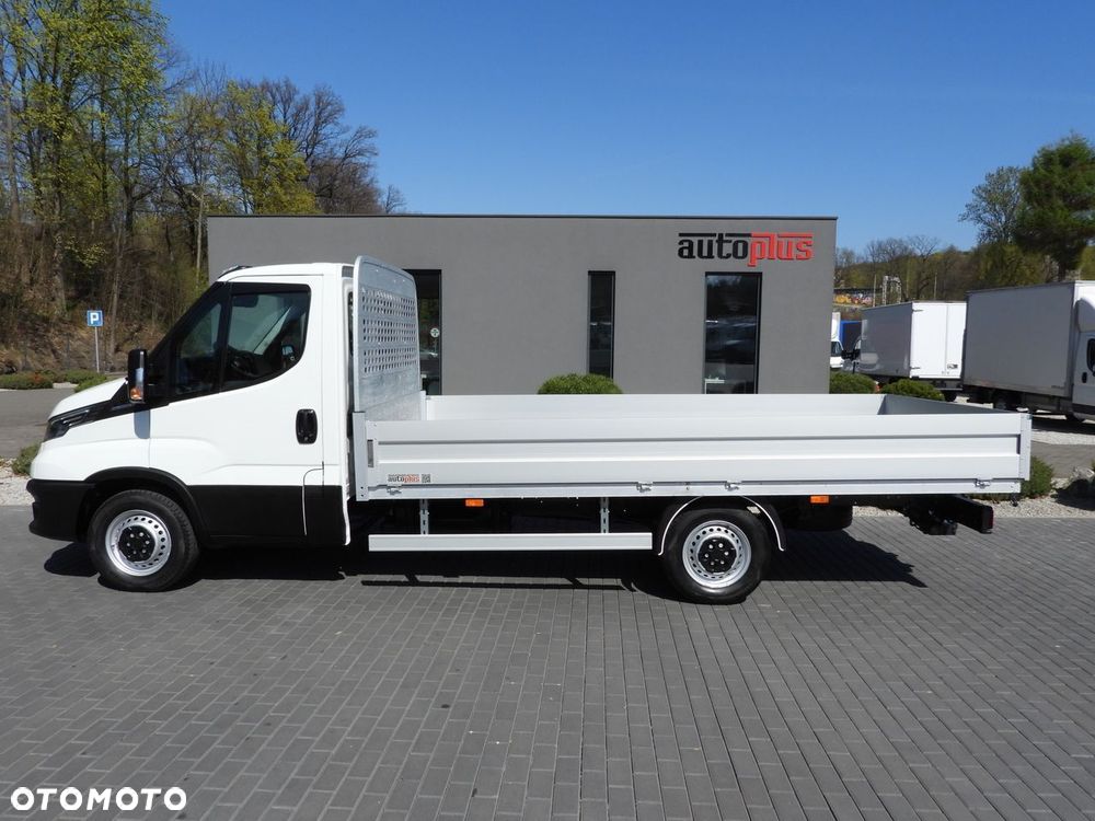 Iveco DAILY 35S16 SKRZYNIA 8 PALET TEMPOMAT LEDY AUTOMAT HI-MATIC KLIMATYZACJA  160KM - 10