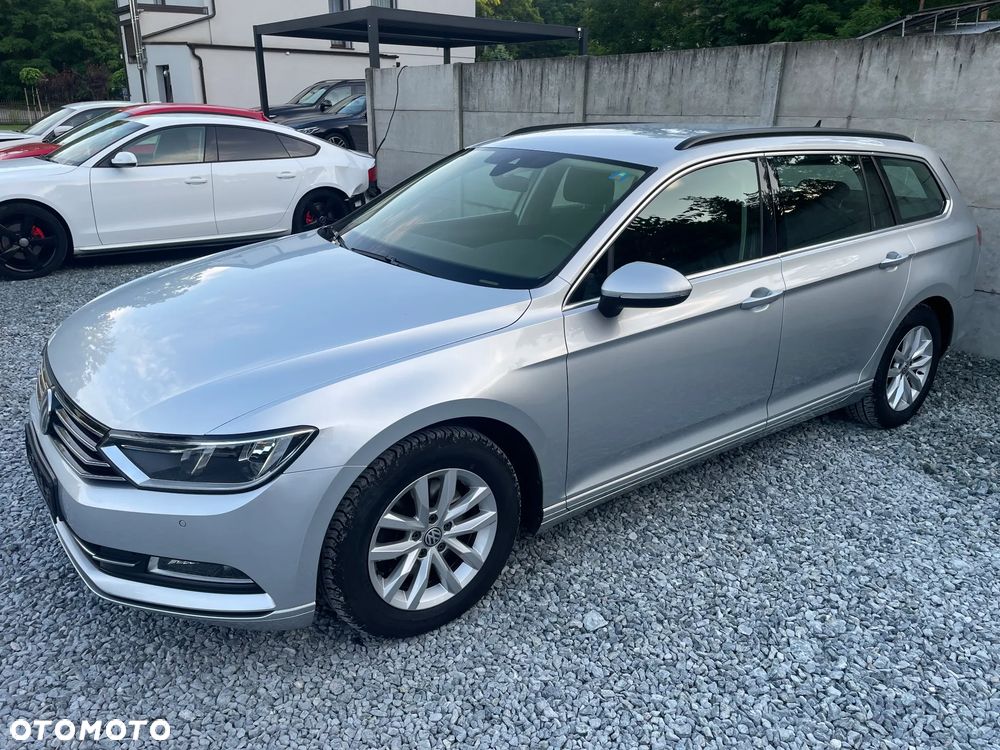 Volkswagen Passat 2.0 TDI SCR DSG Comfortline - 3