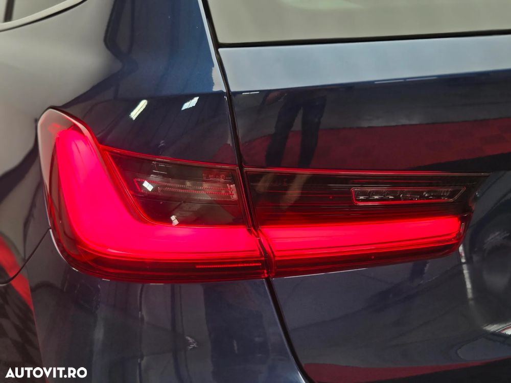 BMW Seria 3 320d Touring Aut. Sport Line - 38