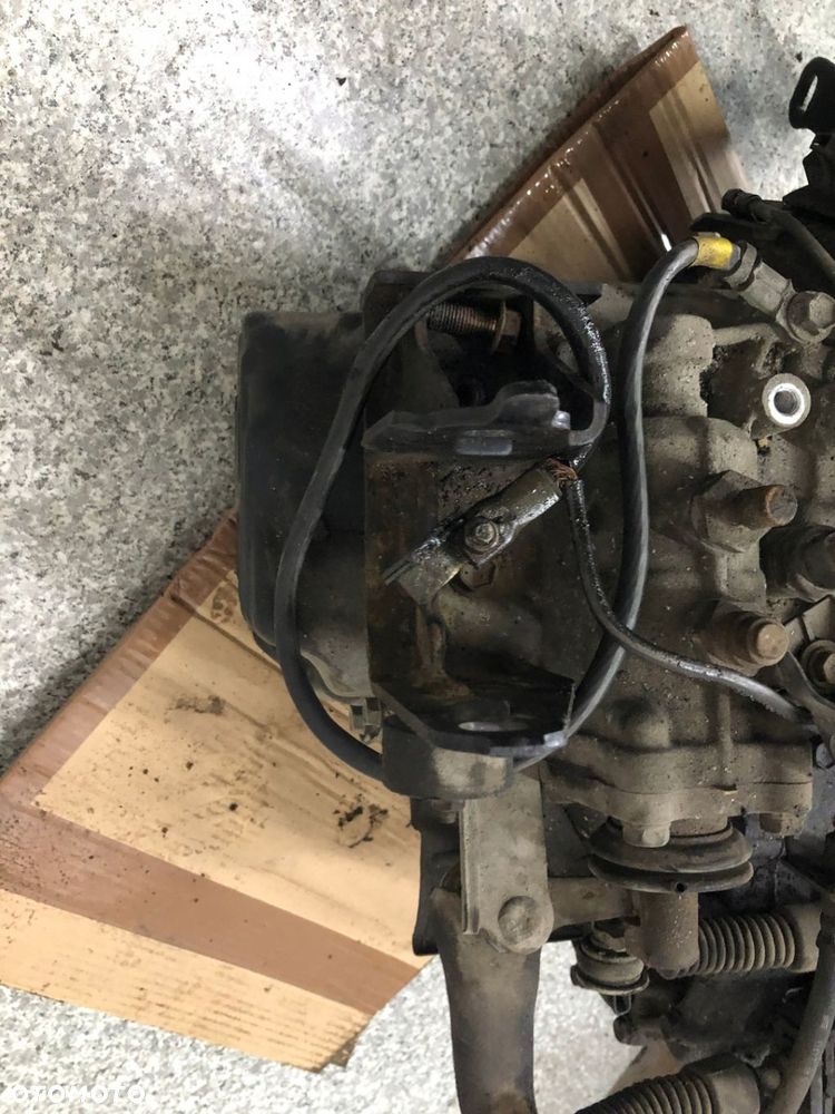 SKRZYNIA BIEGÓW TOYOTA COROLLA 2.0 D4D E350C - 5