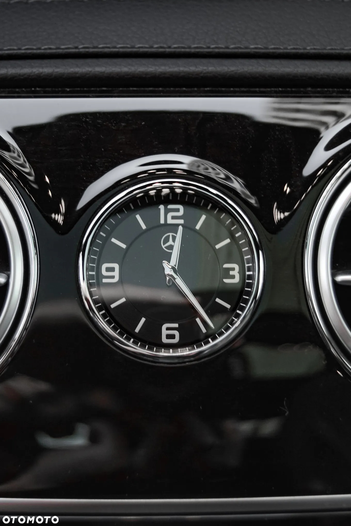 Mercedes-Benz Klasa S 560 4-Matic L 9G-TRONIC - 27
