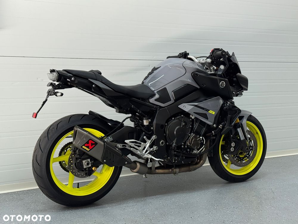 Yamaha MT - 7