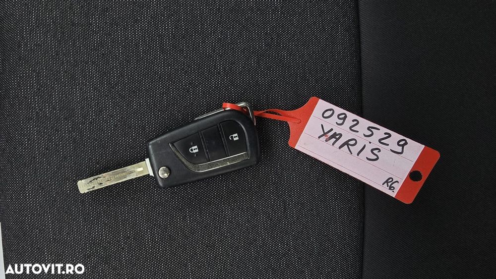 Toyota Yaris 1.5 VVT-i HSD Eco - 21