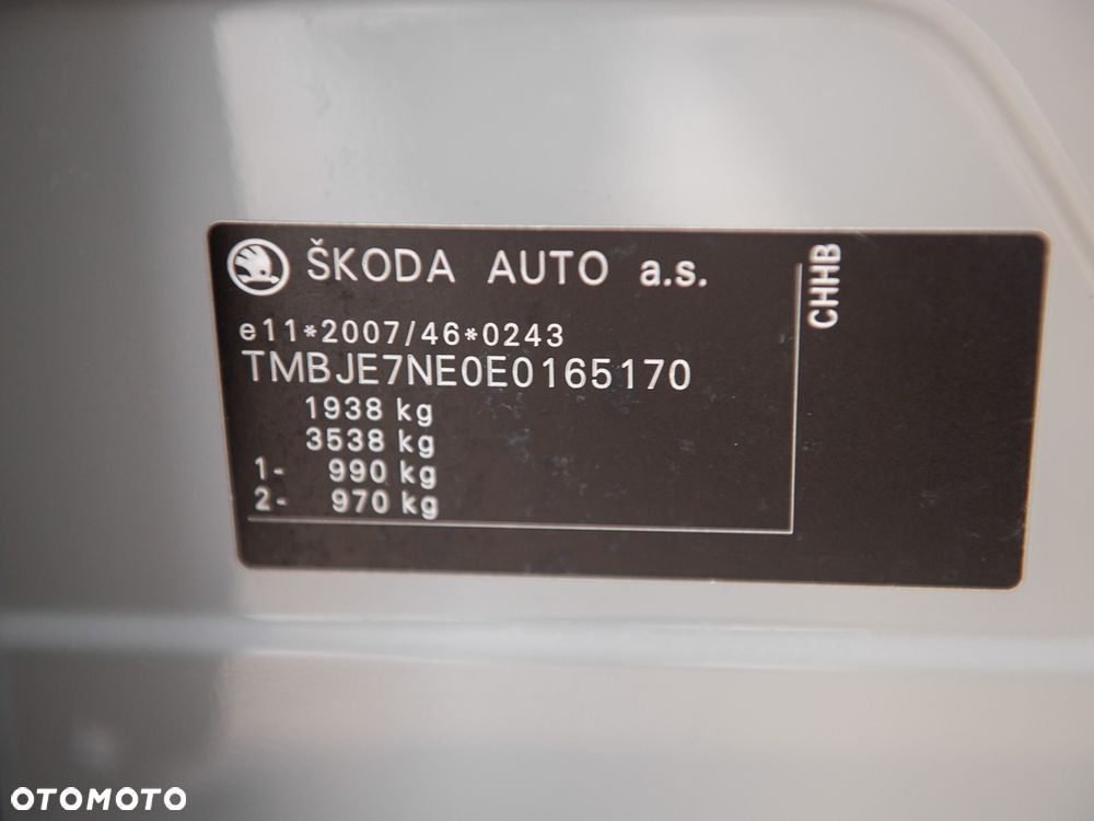 Skoda Octavia 2.0 TSI RS - 35