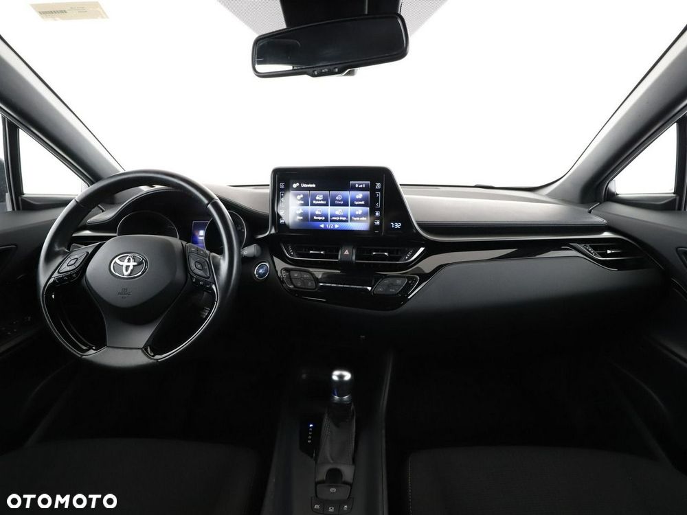 Toyota C-HR Flow - 16