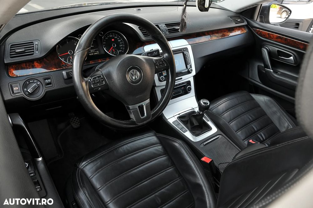 Volkswagen Passat CC - 10