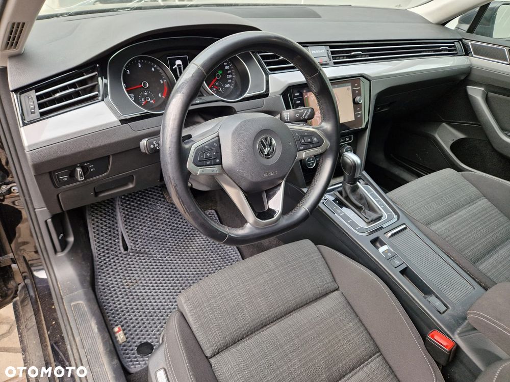 Volkswagen Passat 2.0 TDI Business DSG - 17