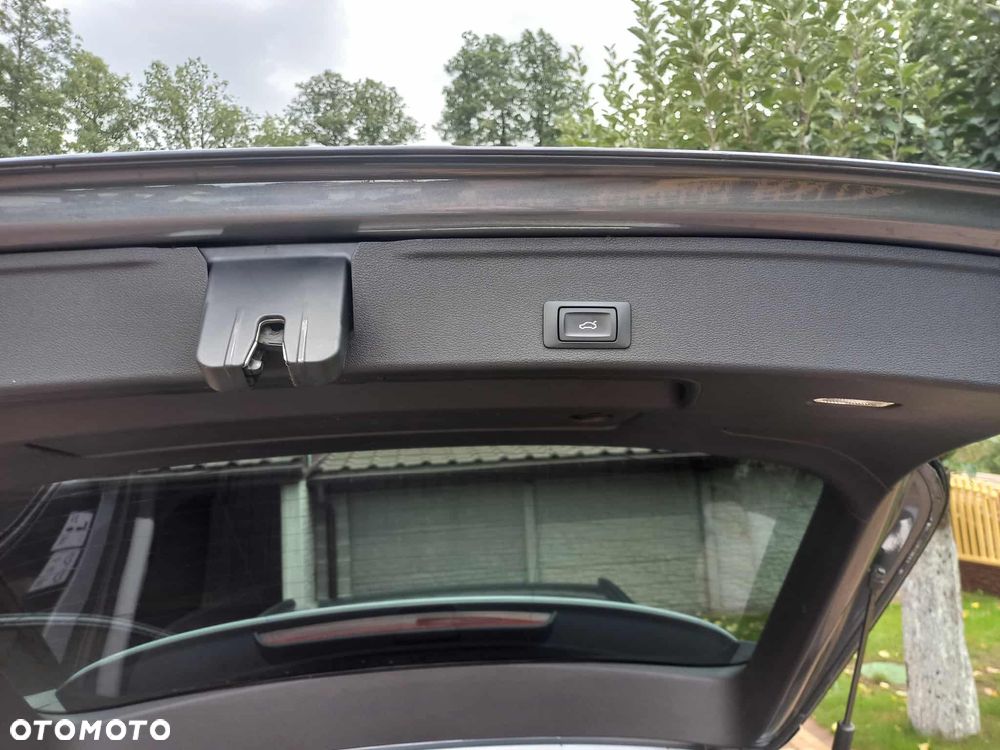 Audi A4 Avant 2.0 TDI S tronic - 12