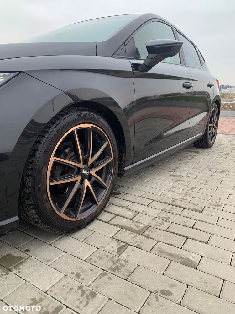 Seat Ibiza 1.0 MPI S&S Black Edition - 23