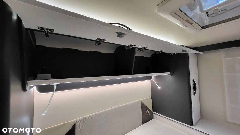 McLOUIS MC4 379 5-osobowy - 26