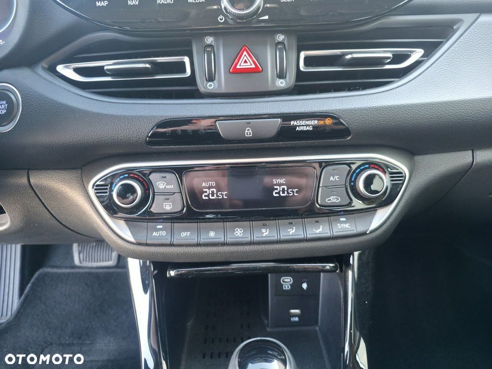 Hyundai i30 - 16