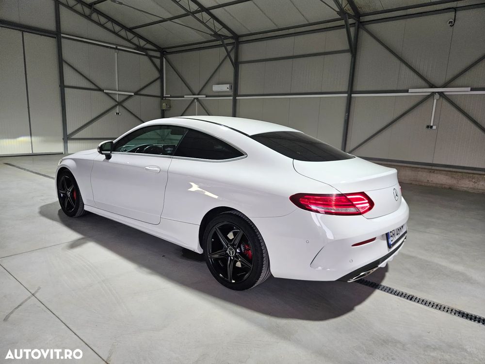 Mercedes-Benz C 180 Coupe 7G-TRONIC AMG Line - 4