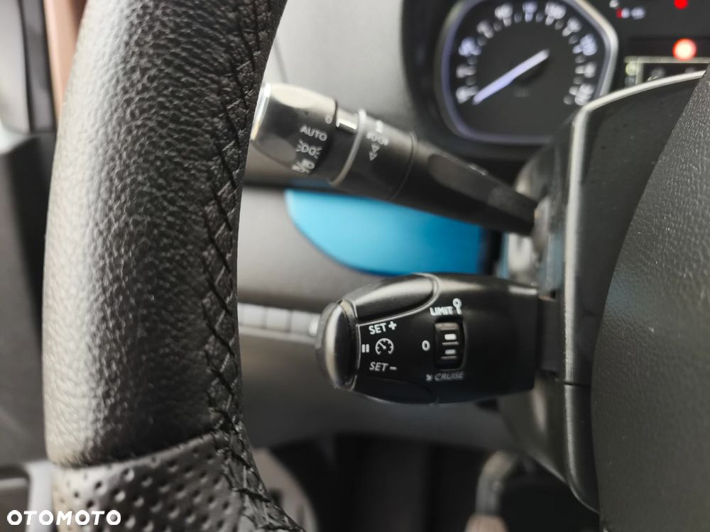 Peugeot Traveller 2.0 BlueHDi Compact Allure - 19