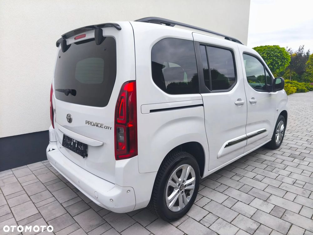 Toyota Proace City Verso 1.2 Turbo L1 Team Deutschland - 6