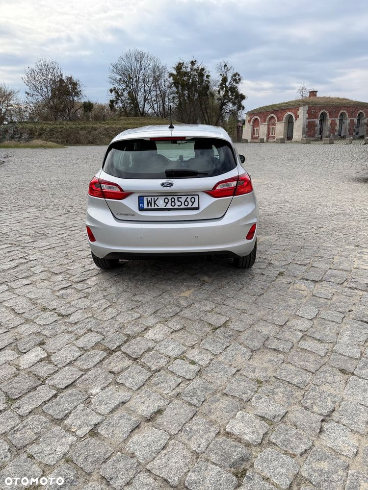 Ford Fiesta 1.1 Trend - 8
