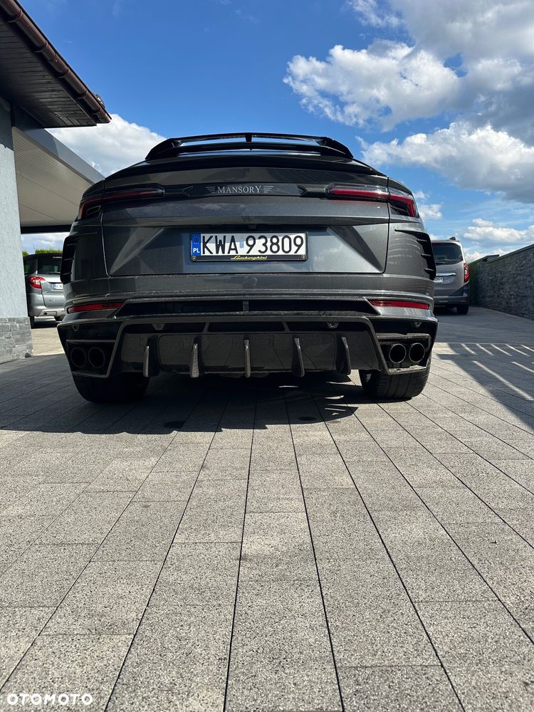 Lamborghini Urus - 11