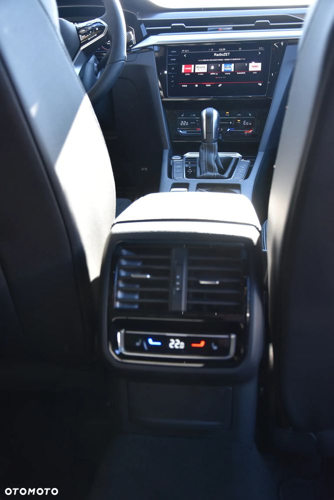 Volkswagen Arteon 1.4 eHybrid OPF DSG R-Line - 21