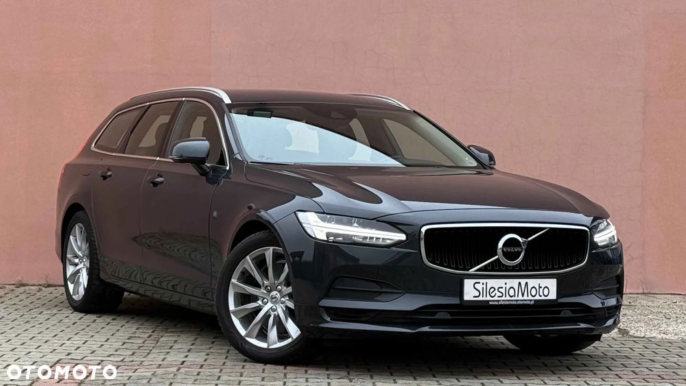 Volvo V90 T4 Momentum Pro - 1