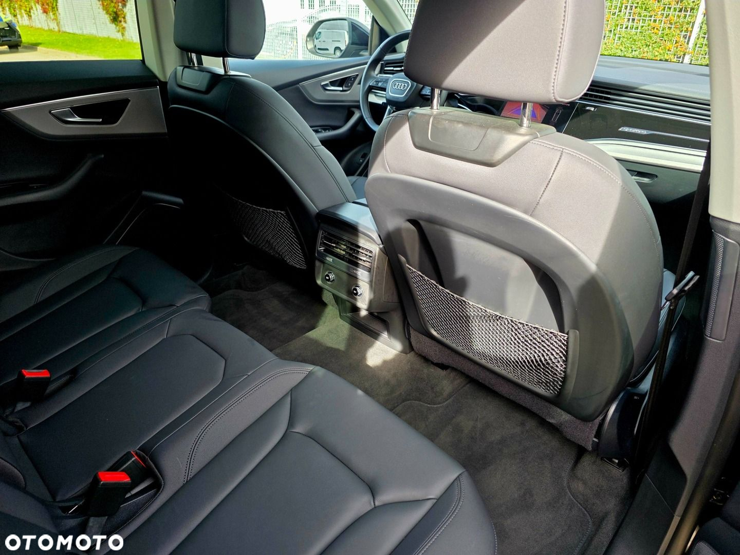 Audi Q8 - 9