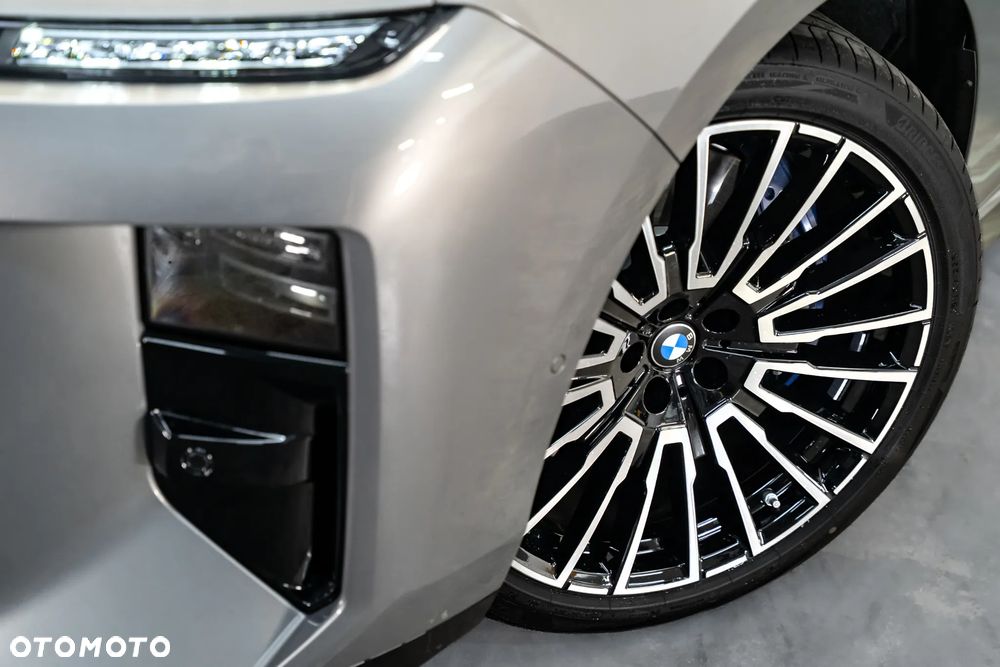 BMW Seria 7 740 xDrive mHEV sport - 11