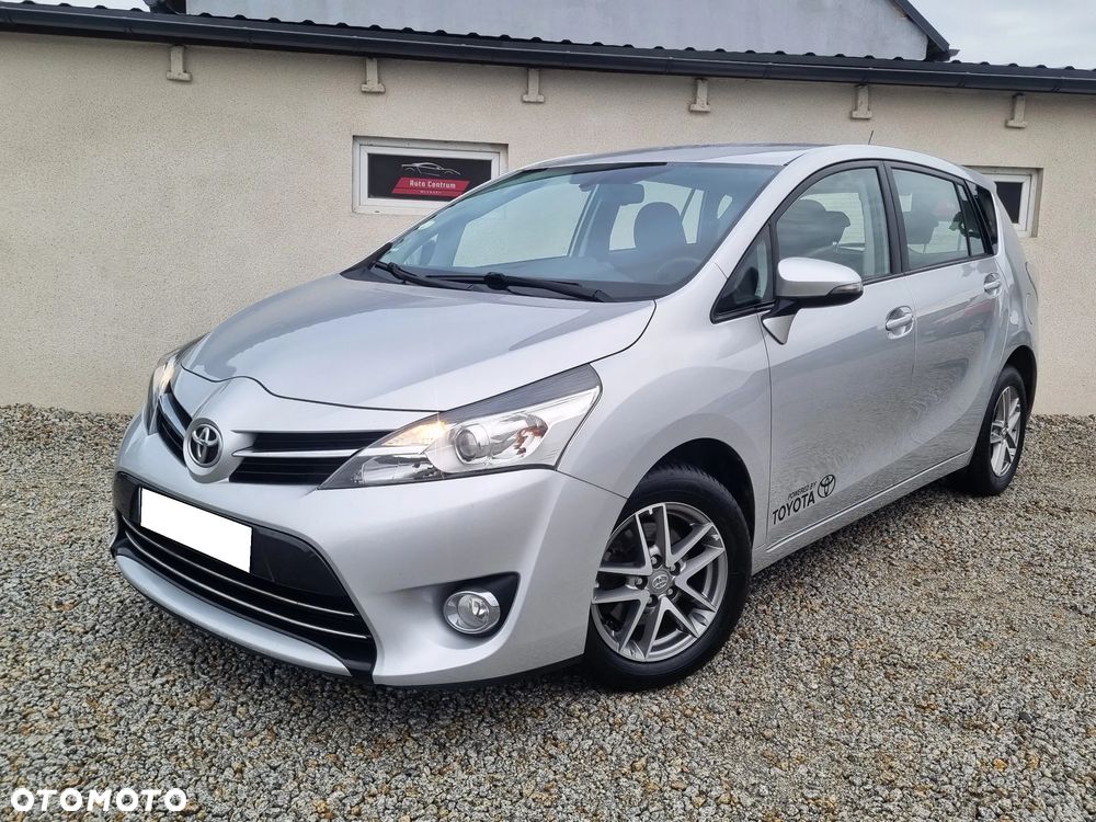 Toyota Verso 1.6 D-4D Premium EU6 - 4