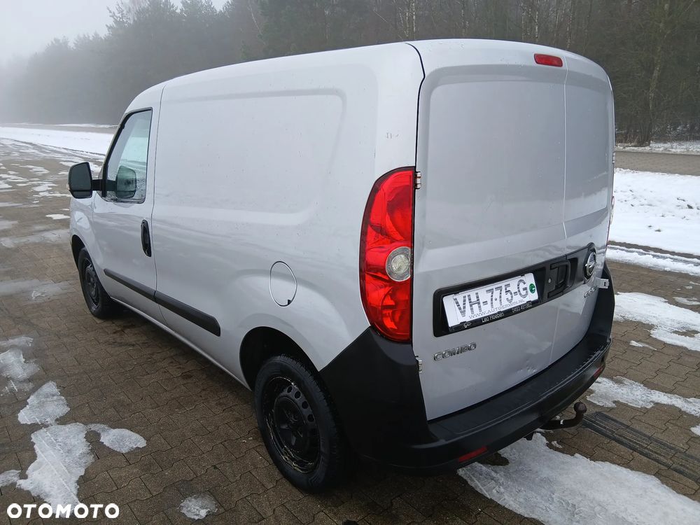 Opel COMBO - 3