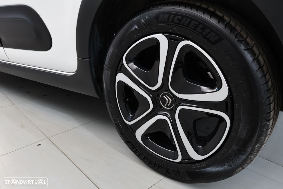 Citroën C3 1.2 PureTech Shine - 38