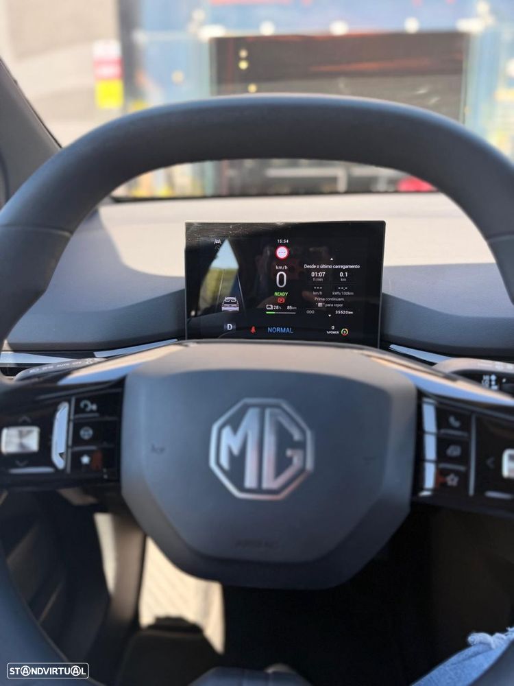 MG MG4 51 kWh Standard - 24