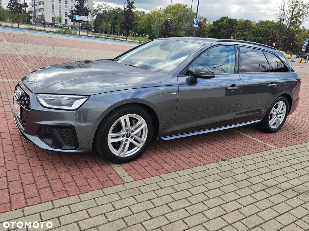 Audi A4 - 4