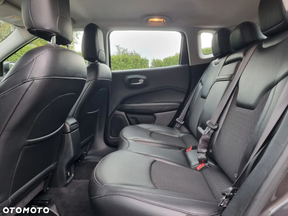 Jeep Compass 1.4 TMair Night Eagle FWD S&S - 16