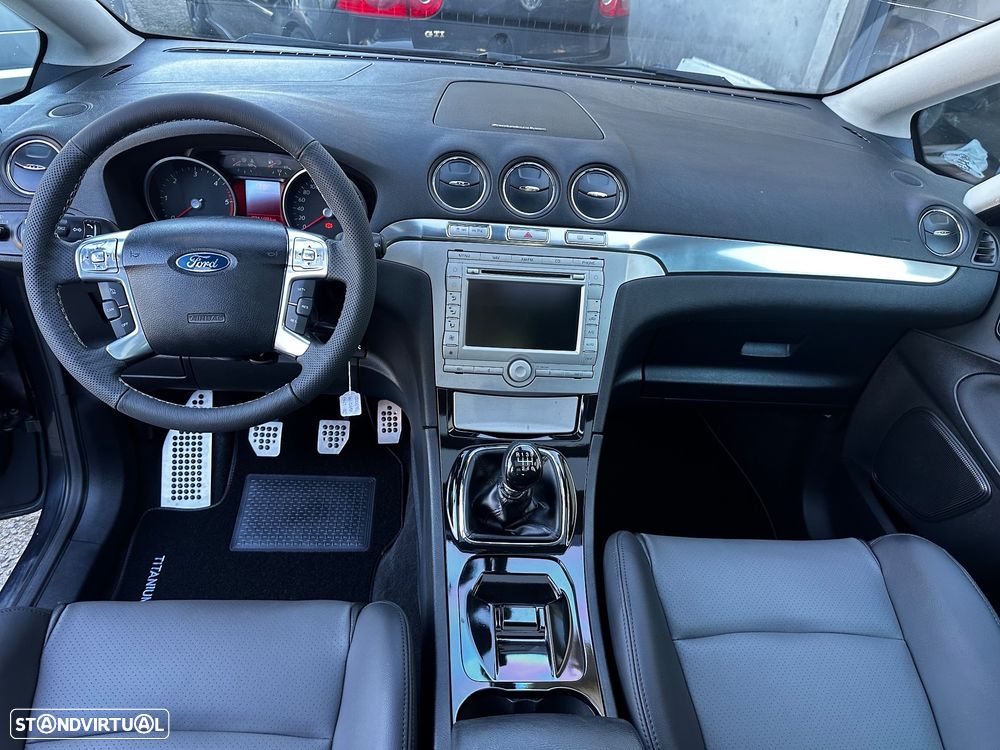 Ford S-Max 2.0 TDCi Titanium 7L - 10