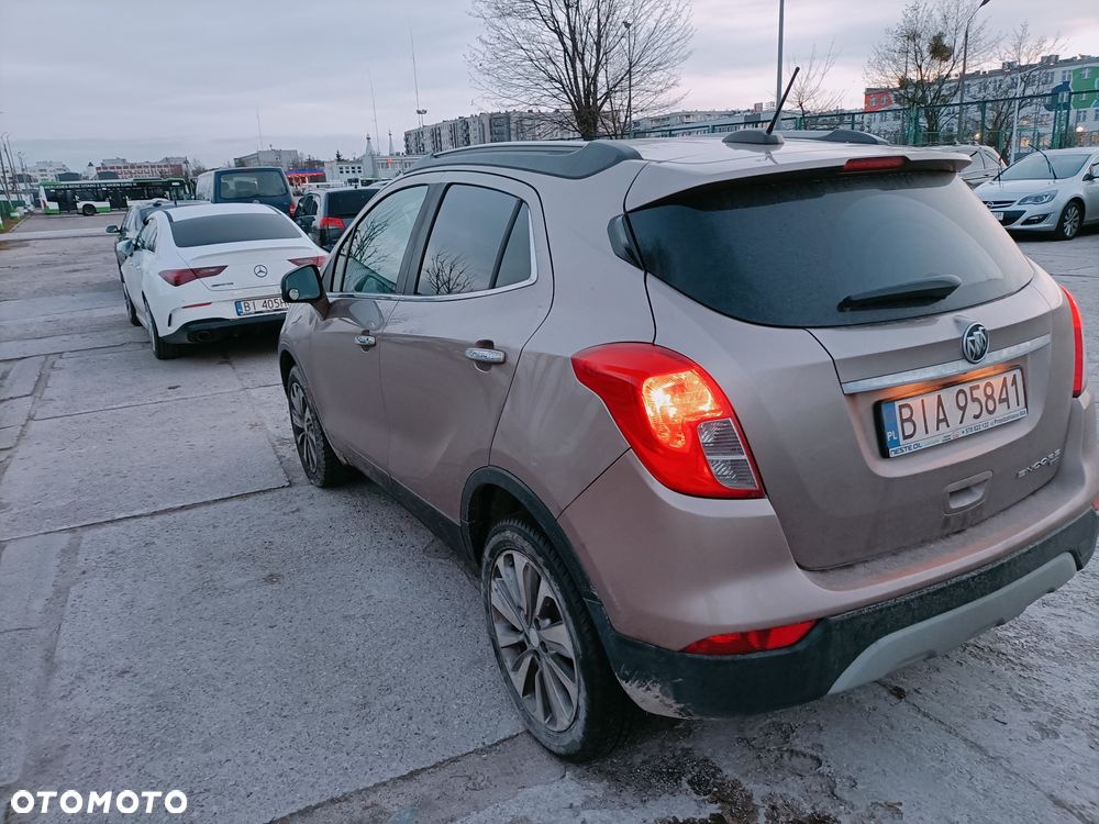 Buick Encore - 24