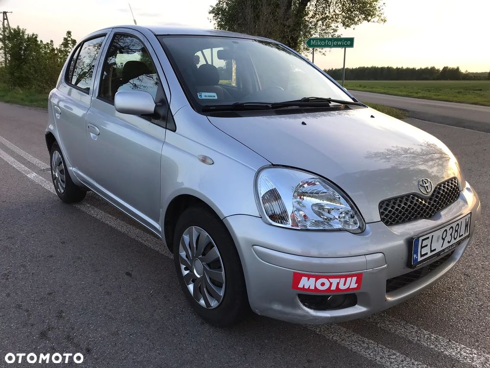Toyota Yaris 1.4 D-4D Base - 3