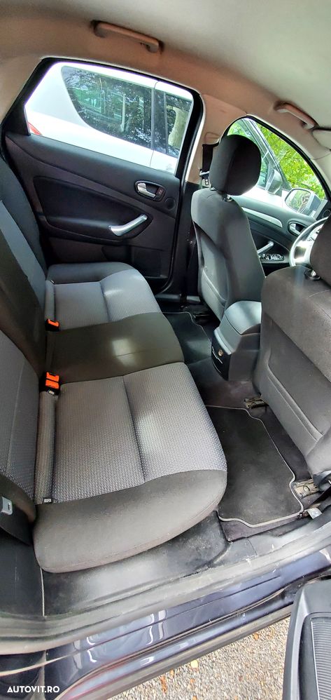 Ford Mondeo 2.2 TDCi Titanium - 10