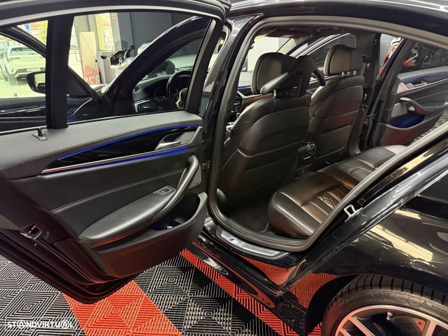 BMW M550d xDrive Auto - 19