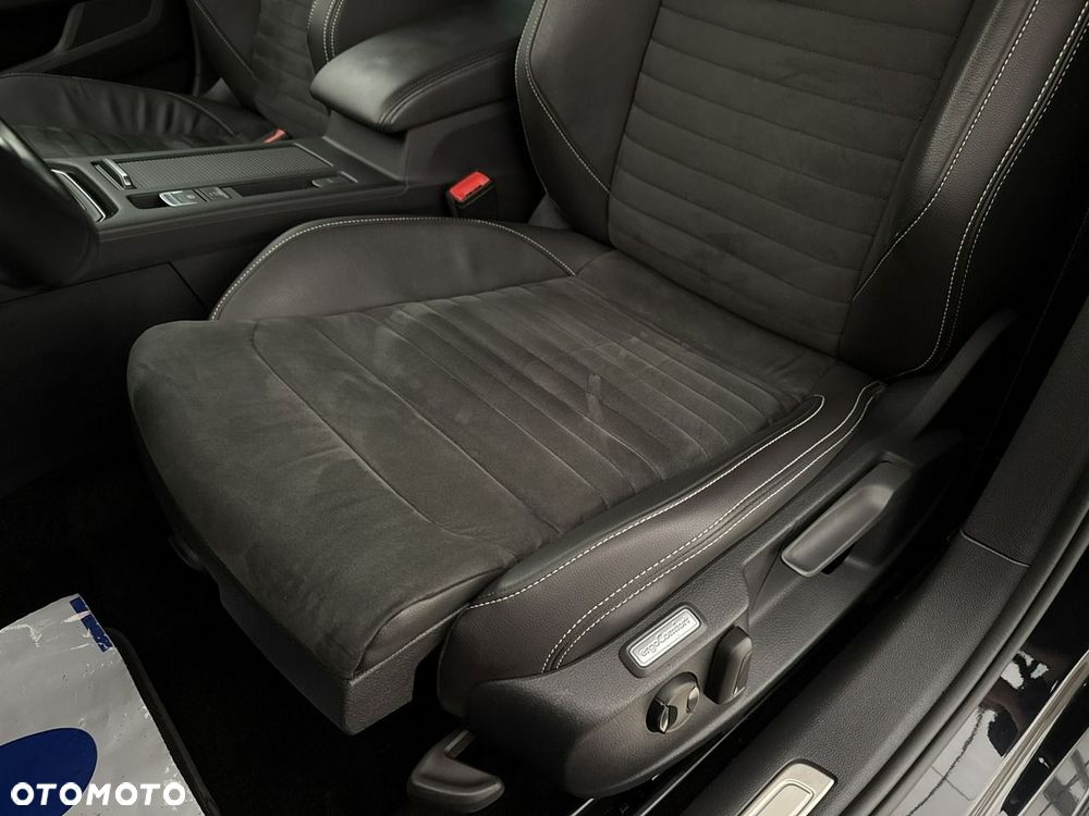 Volkswagen Passat - 18