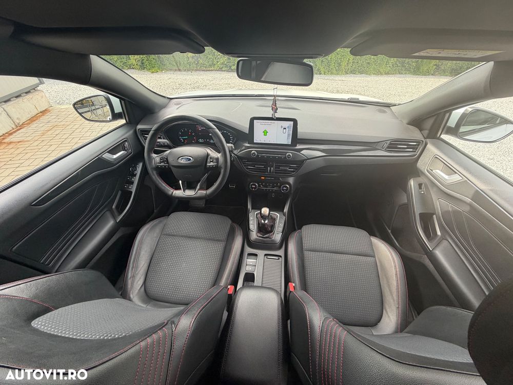 Ford Focus 1.0 EcoBoost Start-Stopp-System ST-LINE STYLE - 4