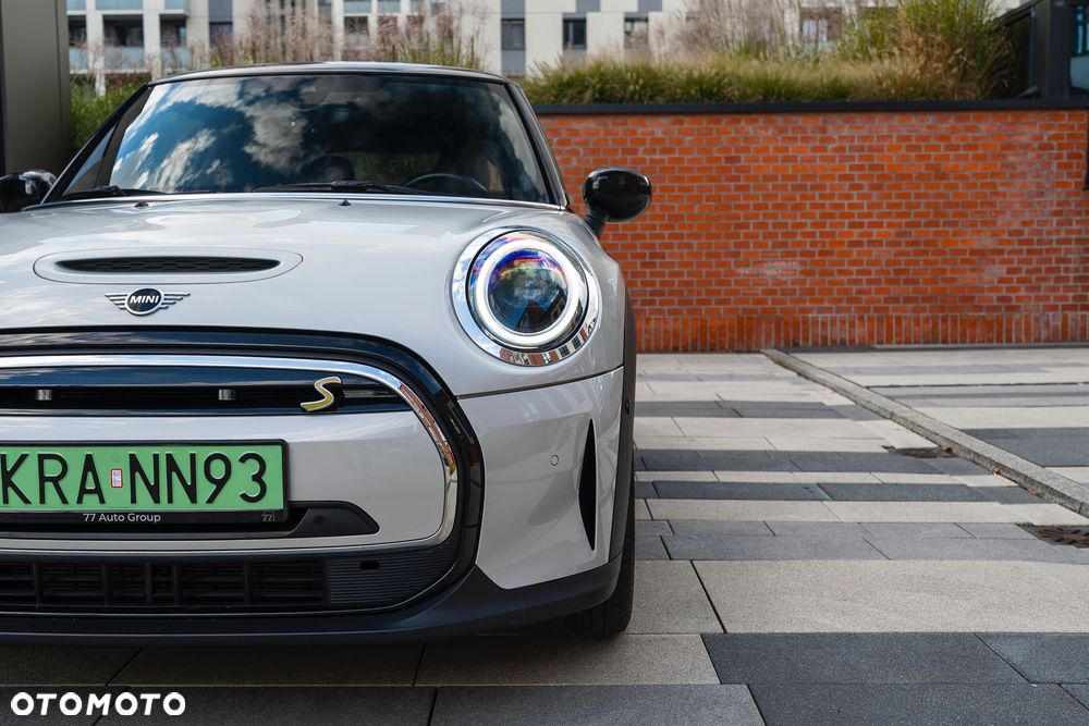 MINI Cooper SE Essential Trim - 14