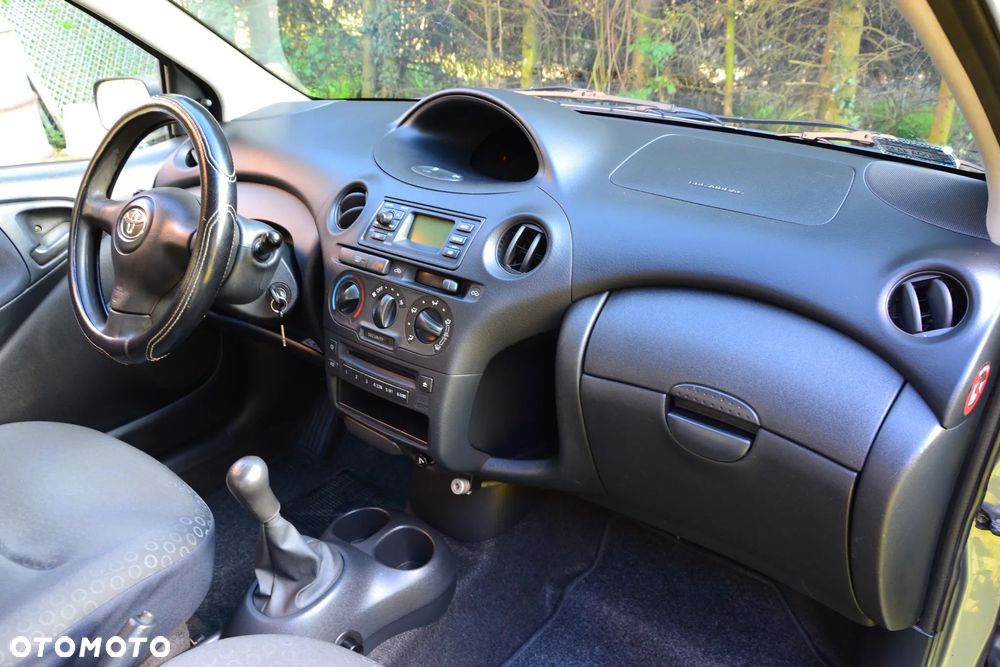Toyota Yaris 1.3 Luna - 11