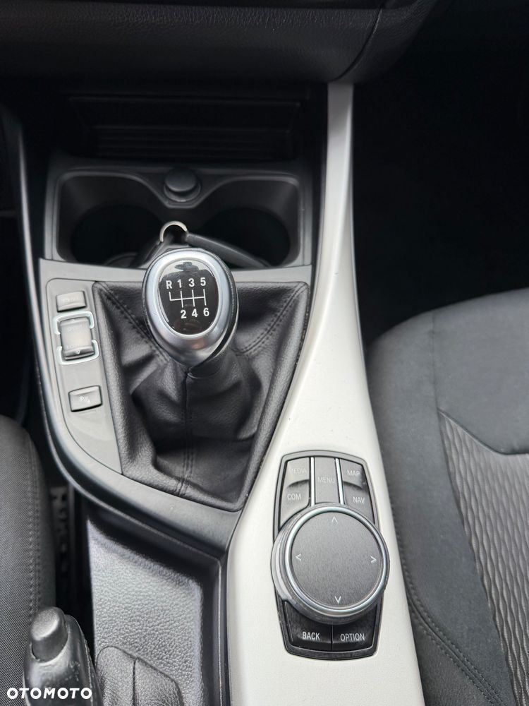 BMW Seria 1 118d - 19