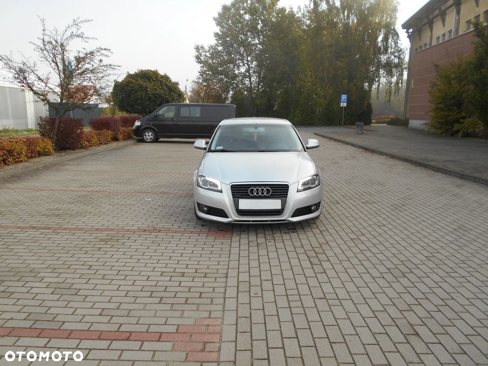 Audi A3 Sportback 1.4 TFSI S Line Sportpaket plus - 4