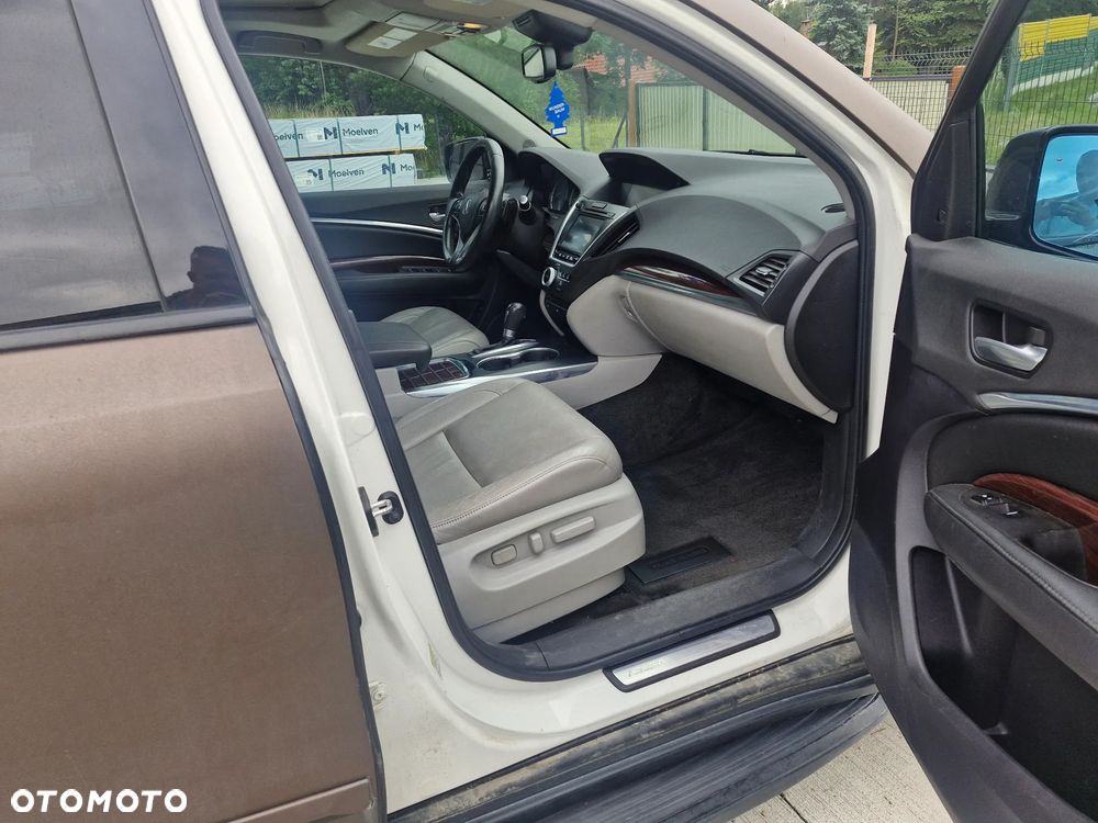 Acura MDX - 16