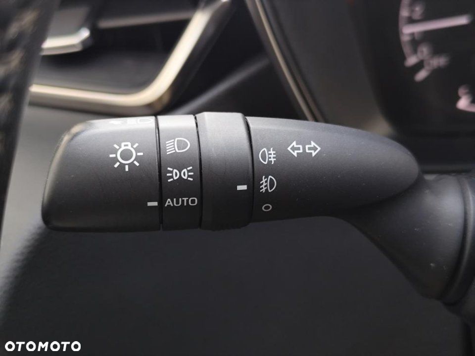 Toyota Corolla - 23