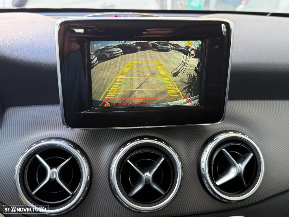 Mercedes-Benz GLA 180 CDI Urban - 46