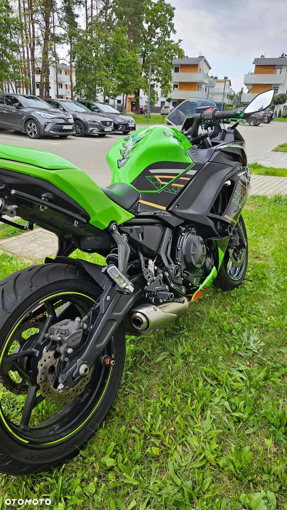 Kawasaki Ninja - 7