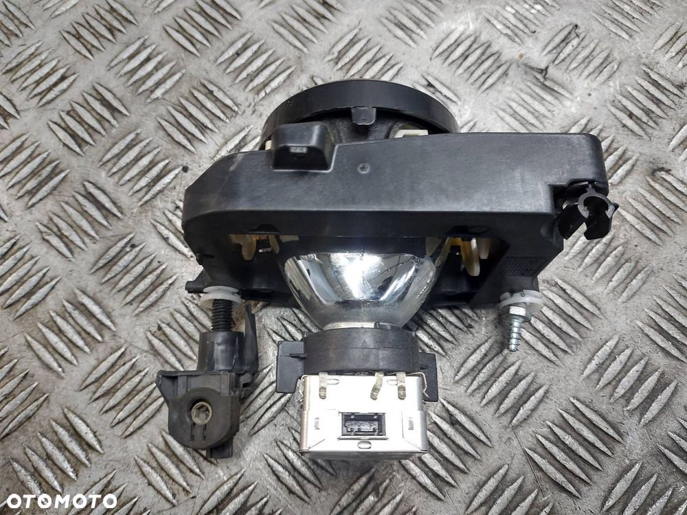 SOCZEWKA + ŻARNIK LAMPY PRAWY PRZÓD AUDI A5 8T EU D3S 42403 - 3