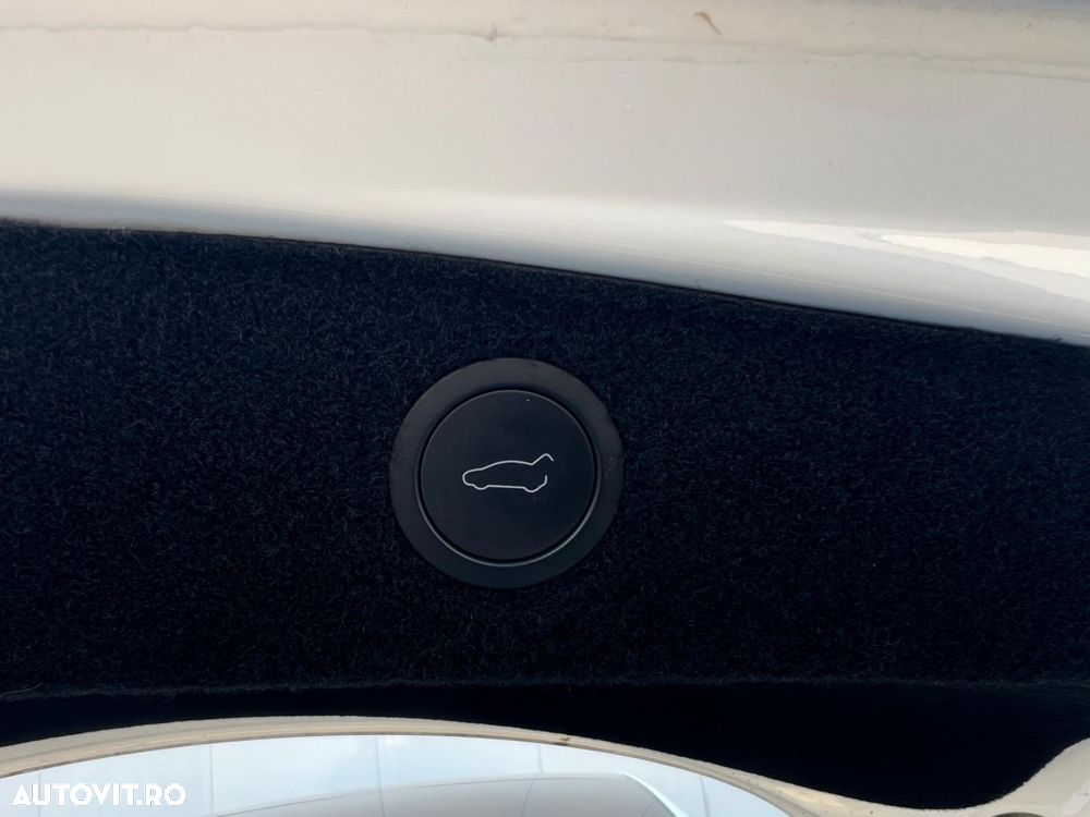 Tesla Model 3 - 13