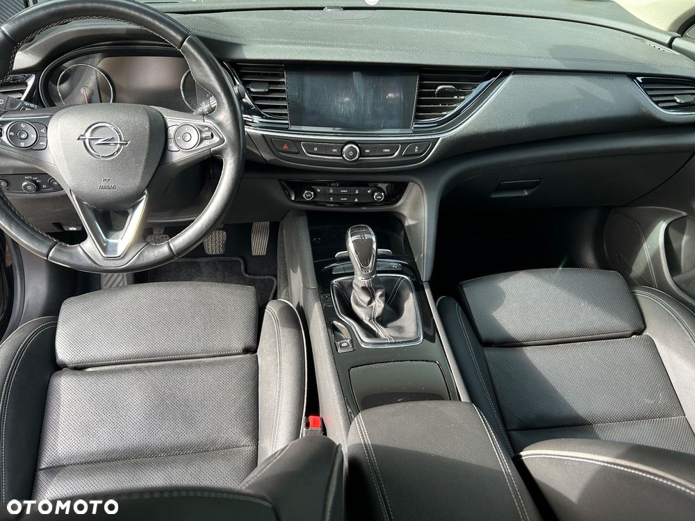 Opel Insignia - 11