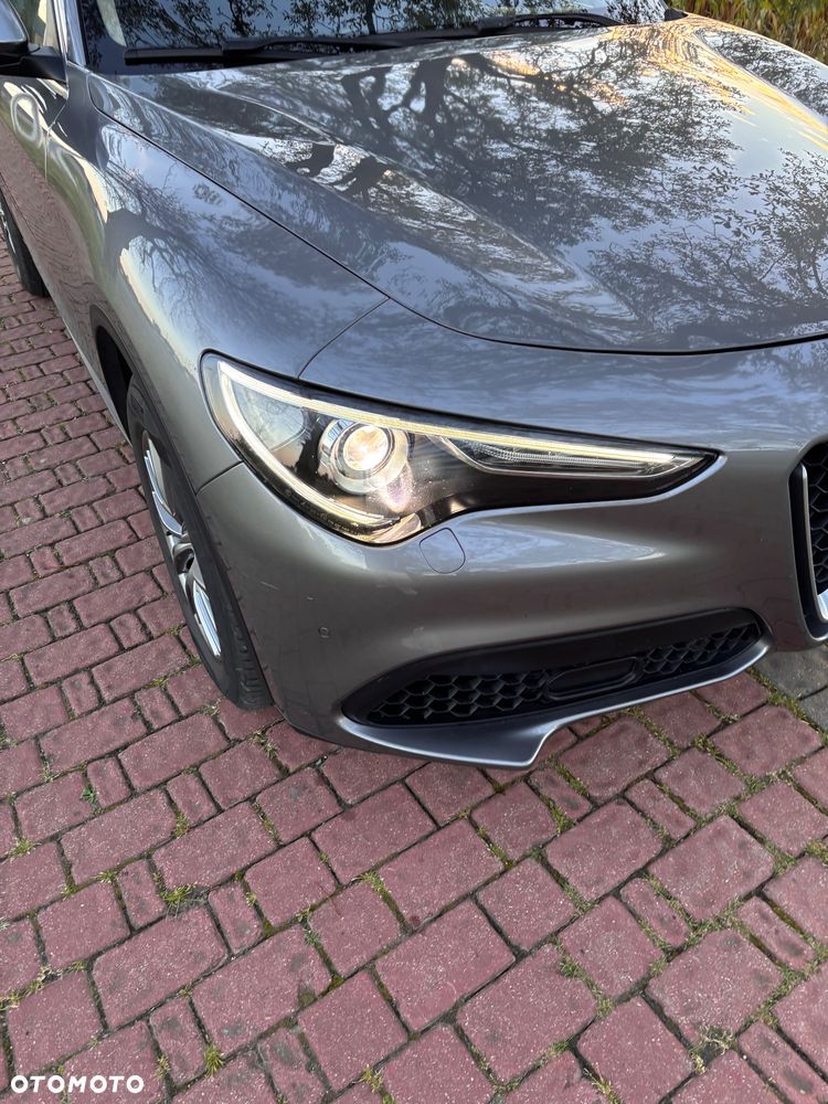 Alfa Romeo Stelvio 2.0 Turbo TI Q4 - 4